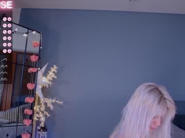 webcam girl careful_i_bite live cam image #4758392
