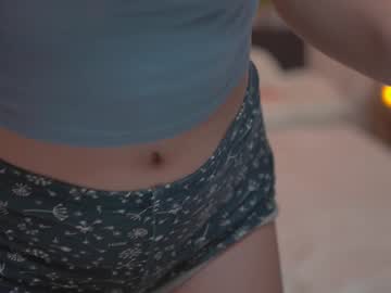 webcam girl tiny_miracle live cam image #9794820