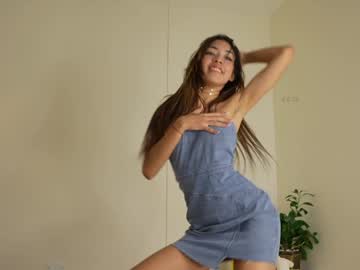 webcam girl shena_nomy live cam image #9568152