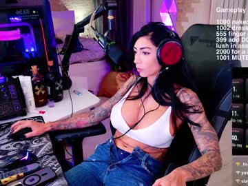 webcam girl evelyne92 live cam image #10957533