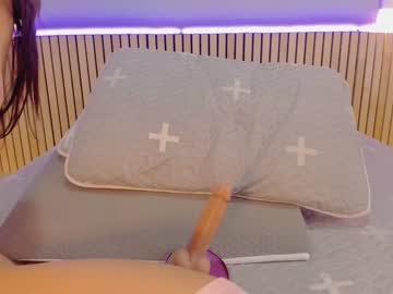 webcam girl little_effy18 live cam image #8198594