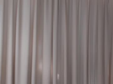 webcam girl peek_in_my_window live cam image #9248583