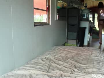webcam couple busbuddies live cam image #10489503