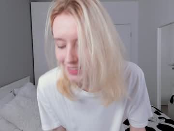 webcam girl gin_yoon live cam image #10791643