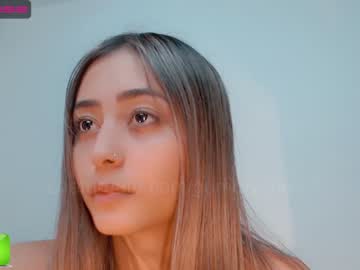 webcam girl gummy_bear7 live cam image #1388405