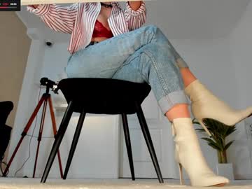 webcam girl legswattitude live cam image #11604028