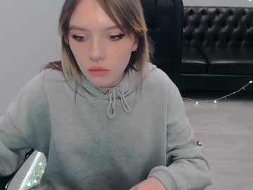 webcam girl wnixxmill live cam image #1096159