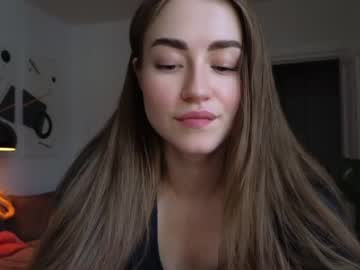 webcam girl strawberryjamx live cam image #6931092