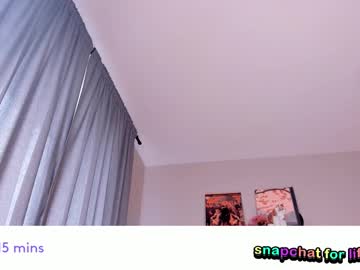 webcam girl vivian_qwerty live cam image #12596586