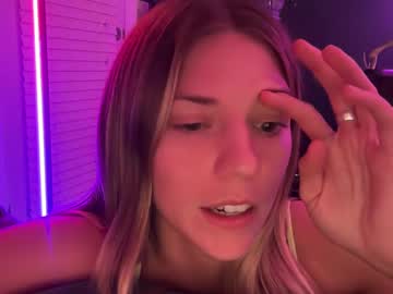 webcam girl oliviahansleyy live cam image #12066471