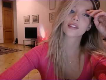 webcam girl bitter_moon live cam image #4331029