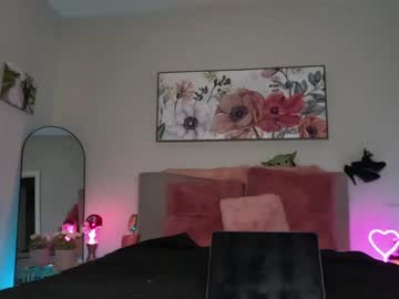 webcam couple ari_lovexo live cam image #7557738