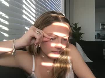 webcam girl daisyparkerxo live cam image #9069318