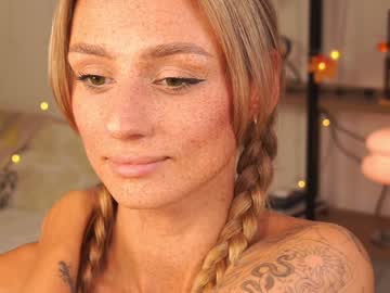 webcam girl artease live cam image #10937466