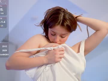 webcam girl floret_joy live cam image #11203339