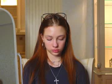 webcam girl shirleywhitney live cam image #8236816
