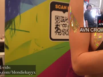 webcam girl blondiekayy live cam image #4674655