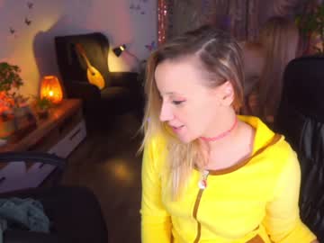 webcam girl juicyandthepussyblvd live cam image #4390961