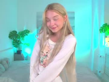 webcam girl tiny_flame live cam image #9624296