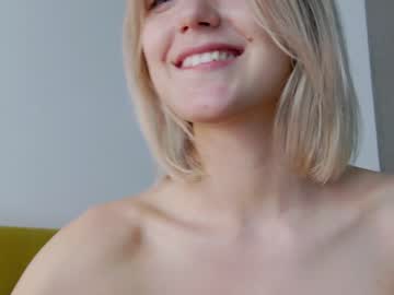 webcam girl sweet_tinker_bell live cam image #6554139