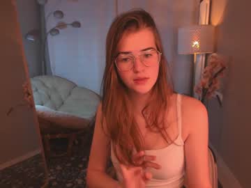webcam girl zlata_luna live cam image #517394