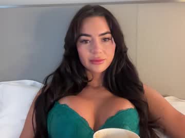 webcam girl emillyyyx live cam image #13010340