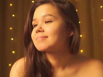 webcam girl helenmoors live cam image #5690936