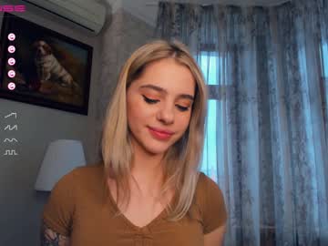 webcam girl happyhugse live cam image #5488910