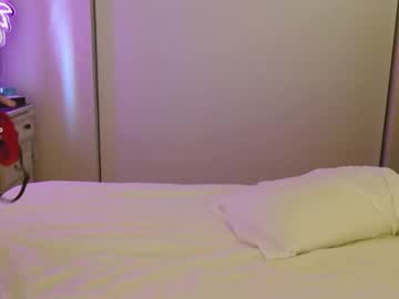 webcam girl valerie_james3 live cam image #12358610