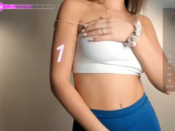 webcam girl brittcubitt live cam image #8661459