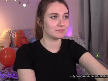 webcam girl blue_bubbles118 live cam image #3450091
