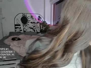 webcam girl lonelly_lolly98 live cam image #5238789