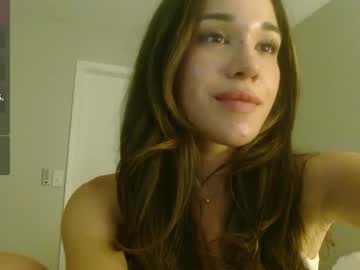 webcam girl valerie_james3 live cam image #9979678