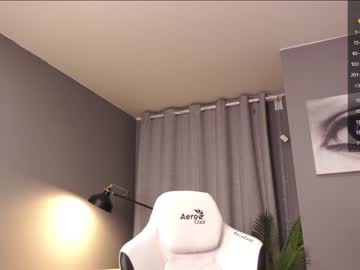 webcam girl meganiex live cam image #8845357