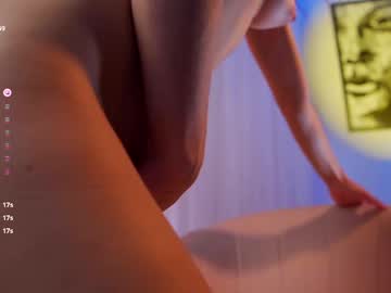 webcam girl lucie_beltran live cam image #11983678