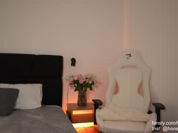 webcam girl aria_diaz live cam image #9150297