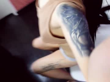 webcam girl lina_bitch live cam image #4835252