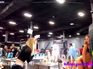 webcam couple melissastratton live cam image #3974802