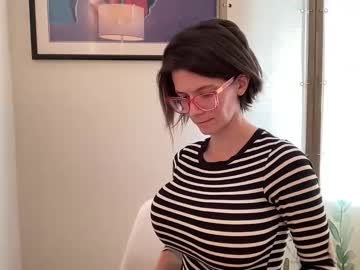 webcam girl naomi_reah live cam image #10473370