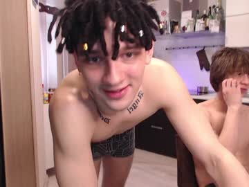 webcam man teddy_mode live cam image #4954437