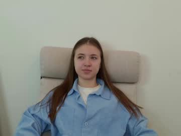 webcam girl nico_collard live cam image #12341373