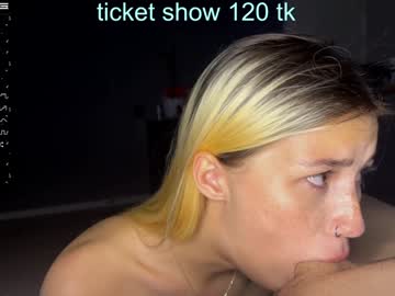webcam couple kurtsarah live cam image #9942783