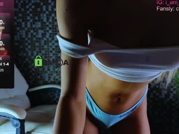 webcam girl crazzy_cherry live cam image #10437840