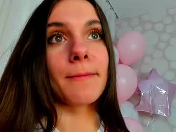 webcam girl lorettadunnell live cam image #11860685