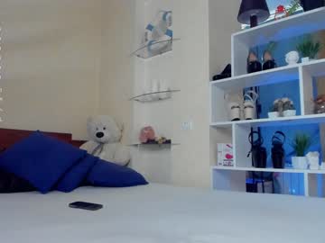 webcam girl felissiany live cam image #8241624