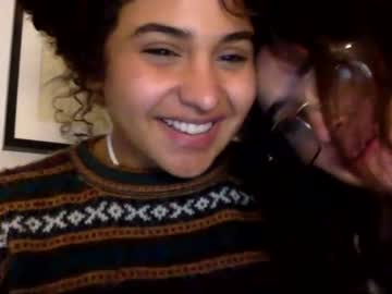 webcam girl arletnoa live cam image #7738795