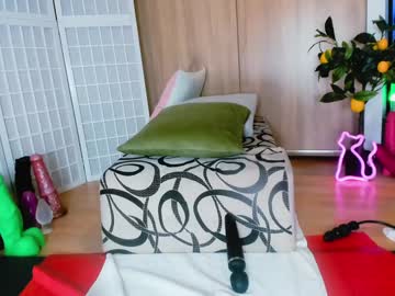 webcam girl anal_queen_mona live cam image #11072023