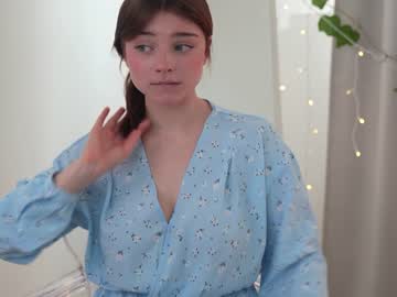 webcam girl floret_joy live cam image #9063730