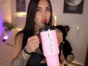 webcam girl ashlyeroberts01 live cam image #11292820