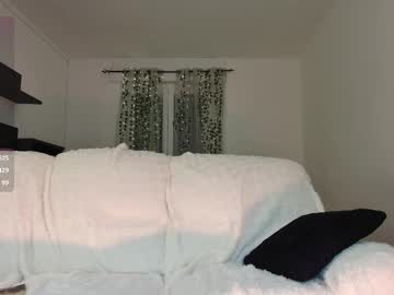 webcam girl xxxhoneyxx live cam image #11922899